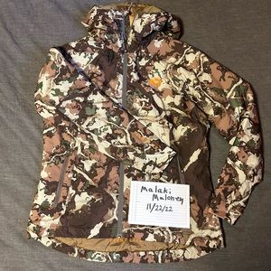 Women’s First Light, Aurora puffy jacket. brand new without tags!